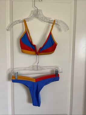 Colorblock Ribbed Bikini Set in Blue/Red/Gold - Women Swim Top xs Bottoms small